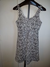 Charming Charlie Ladies Sleeveless BLK/WHITE Knit MINI-DRESS-M-GENTLY WORN-CUTE - £7.46 GBP