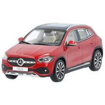 1:43 Mercedes-Benz GLA H247 Progressive Line Designo Patagonia Red Bright - £55.97 GBP