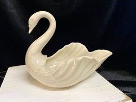 Lenox china ivory small swan trinket dish. vintage excellent. thumb200