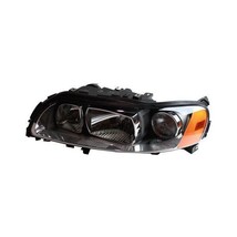Headlight For 2005-2007 Volvo XC70 Wagon Driver Side Halogen Amber Clear Lens - £283.15 GBP