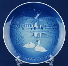 Bing &amp; Grondahl 1974 Christmas in the Village Collector Plate 9074 NIB - £7.80 GBP