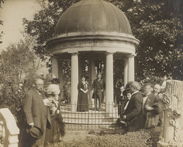 President Theodore Roosevelt at tomb of Andrew Jackson at Hermitage Phot... - $8.81+
