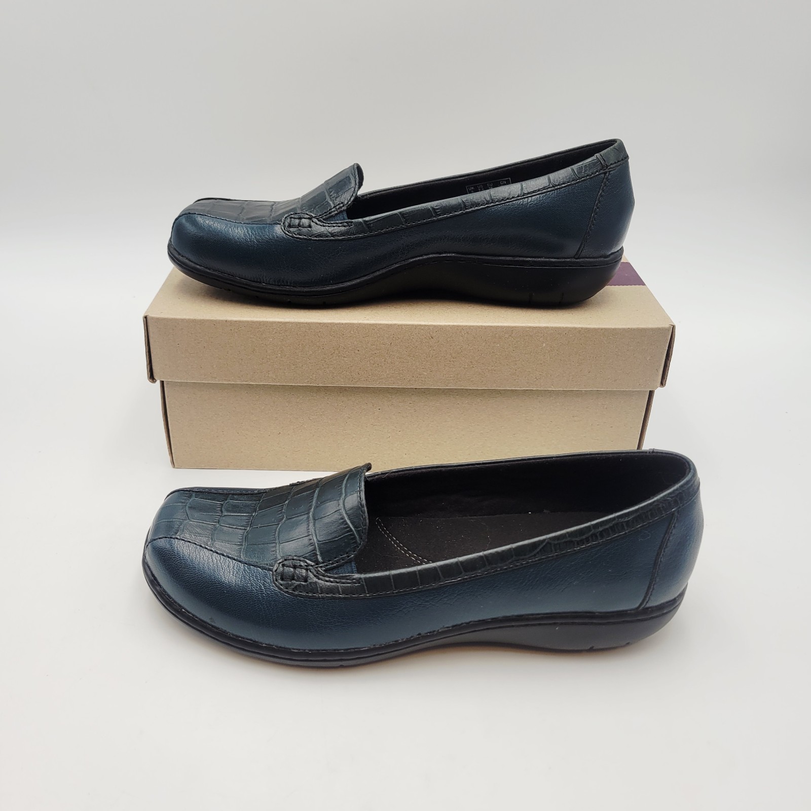 Clarks Women’s Shoes Sz 7.5 W Slip On Shoes Bayou BLUE  Item image 3