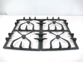 GE Cooktop Grate Set  WB31T10062 WB31T10063 - £82.16 GBP