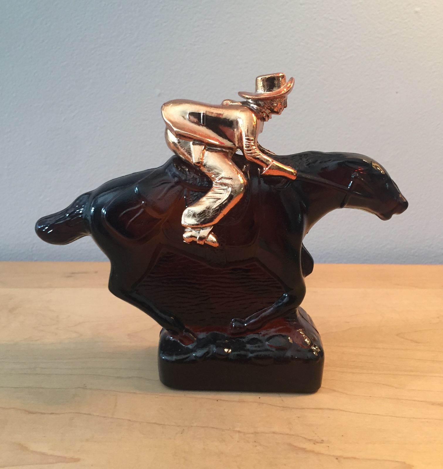 70s Avon Pony Express horse with gold rider cologne bottle (Wild Country) - £11.79 GBP