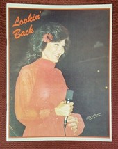 Loretta Lynn - Vintage Lookin&#39; Back Concert Program Tour Book Vg+ To Mint Minus - $20.00