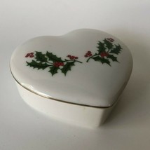 Vintage Japan Porcelain Holly Berry Mistletoe Heart Shape Trinket Box Ch... - $14.00