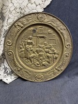 Vintage 14” Brass Hammered Embossed Wall Decor Plate Charger Pub Scene Man Cave - £9.41 GBP