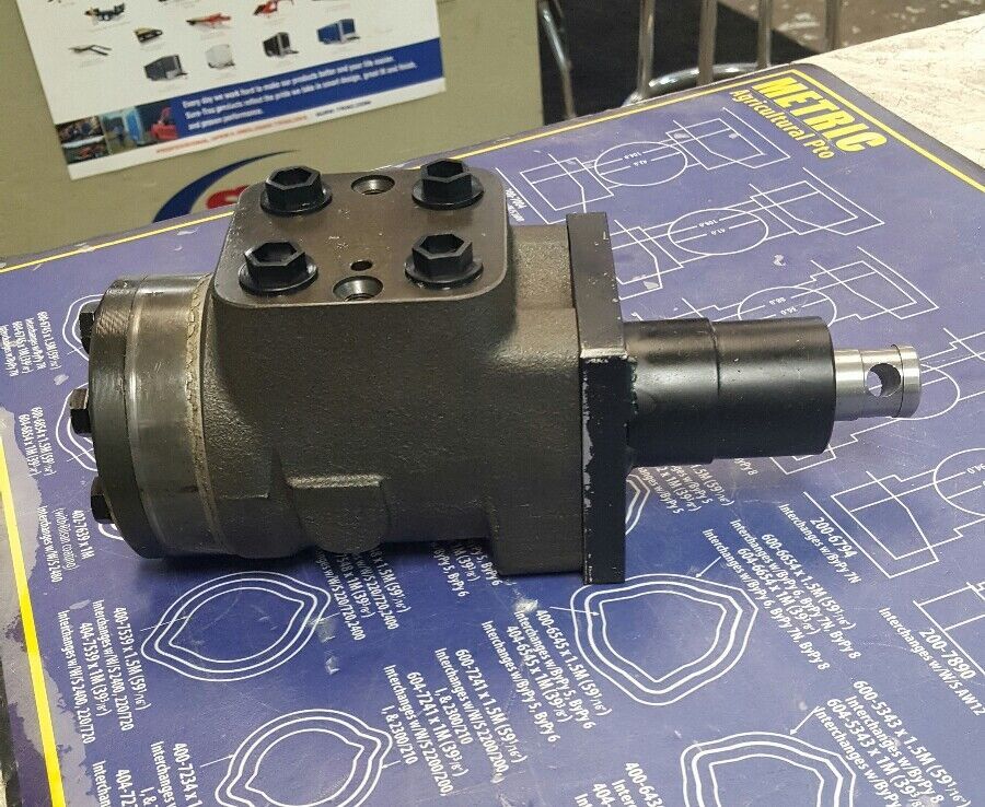 Steering Motor Case IH CNH 480B, 480C, 580B, 580C,  D89898 - $1,302.39
