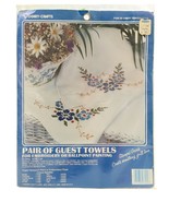 Vogart Crafts Floral Scallop Pair of Guest Towels For Embroidery or Pain... - $20.14 CAD
