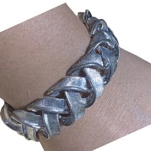 Vintage Signed Lisner Silver Tone  Bracelet 7” - $26.59