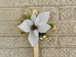 Christmas Cemetery Cross: Poinsettia grave flowers, Winter Grave Decoration - €22,47 EUR
