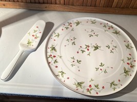 Christopher Stuart Cake Plate And Server Strawberry Fields Y1007/710  Bo... - $27.12
