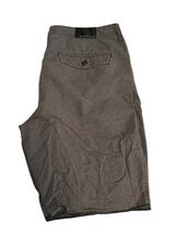 Quicksilver Men's Herringbone Checked Gray Shorts Size 34 - $26.38