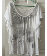 Nine West Women’s Flutter Sleeve Top Size L White &amp; Silver Butterfly Flowy - $351.18 MXN