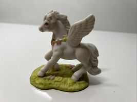 1982 Fantasy Series Pegasus Horse Figurine Wallace Berrie #4960 Vintage ... - $7.12