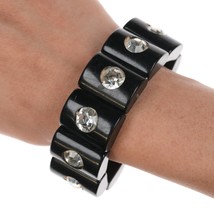 c1940&#39;s Bakelite Black jeweled stretch bracelet - £105.27 GBP