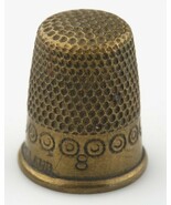Vintage Brass Sewing Thimble Honeycomb And Engraved With "England"-
show... - €28,29 EUR Vintage Brass Sewing Thimble Honeycomb And Engraved With "England"-
show... - €28,29 EUR
