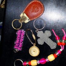 Really adorable vintage keychain lot - £18.96 GBP