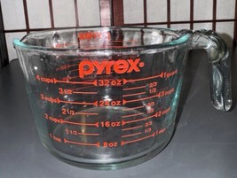 Pyrex 4 Cups 32 Oz 1000 ML 1 QT Large Clear Glass Measuring Bowl Cup Red USA - £22.15 GBP