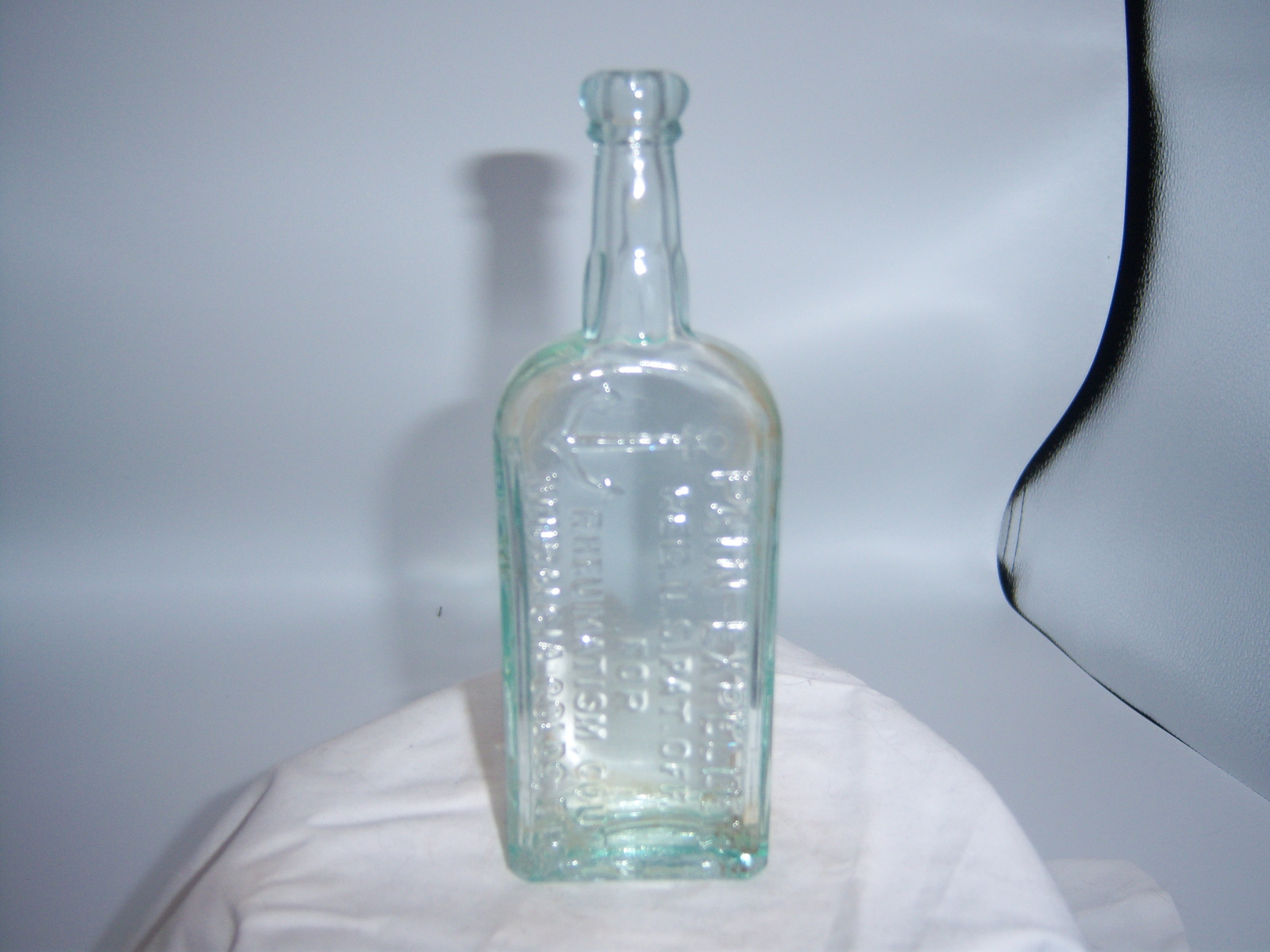 PA2 - 1910&#39;s Richter Pain Expeller New York AQUA 6 1/8&quot; Medicine Bottle - $8.00