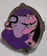 Disney 2010 Hidden Mickey Pin Villains Magic Mirror Captain Hook - $11.47 CAD