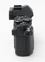 Olympus OM-D E-M5 Mark II 16MP Mirrorless Digital Camera (Body Only) ISSUE image 5