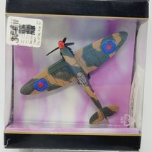 Maisto Flyers 31024 WWII MK II Spitfire Die Cast 1:72 Scale Plane Origin... - $27.87