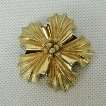 Vintage Costume Jewelry, Gold Tone Flower Brooch, Signed Coro PIN179 - £10.14 GBP