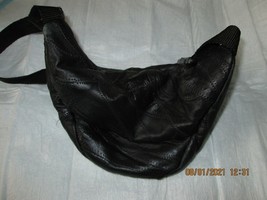 BLACK FUNNY PACK WITH 2 POCKETS USED - £3.99 GBP