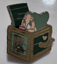 Disney DLR 2009 Seven Dwarfs Jack in the Box Bashful Pin 74575 - €11,11 EUR
