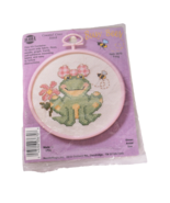 NeedleMagic Inc Counted Cross Stitch Ornament Frog Busy Bees Item 3670 - €10,86 EUR