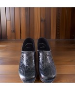 DANSKO Professional Clogs Sanita Damask Patent Leather Floral Damask 8 - $54.15 CAD