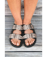 Black Retro Buckle Rivet Detail 2-tone Patched PU Slippers - $635.07 MXN