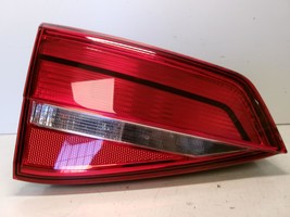 2015 2016 Volkswagen Jetta Sedan Driver Lh Inner Incandescent Tail Light Oem - $93.10