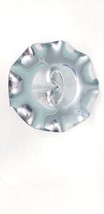 One Infiniti Center Cap PN 40315zq10a OEM 2009 Honda Odyssey - $536.83 MXN
