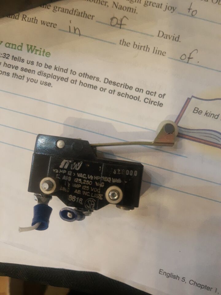 NICE RARE ITW Licon Roller Limit Switch w/ lever Arm 1/2 Hp 1/3Hp 125 Va... - $22.79