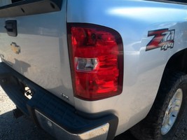 Passenger Tail Light Pickup With Box DRW Fits 07-14 SIERRA 3500 PICKUP 1... - $80.19