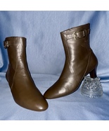 Cole Haan Dark Chocolate Leather AIR LYNDA SHORT BOOT, S/N D28593, Women 9.5b - $65.00