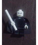 Voldemort Minifigure White Head Black Cape LEGO Harry Potter 4842 4865 - $7.83