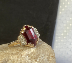 Vtg 10K Yellow Gold Ring 3.75g Fine Jewelry Size 6.75 Band Ruby Colored ... - £319.70 GBP