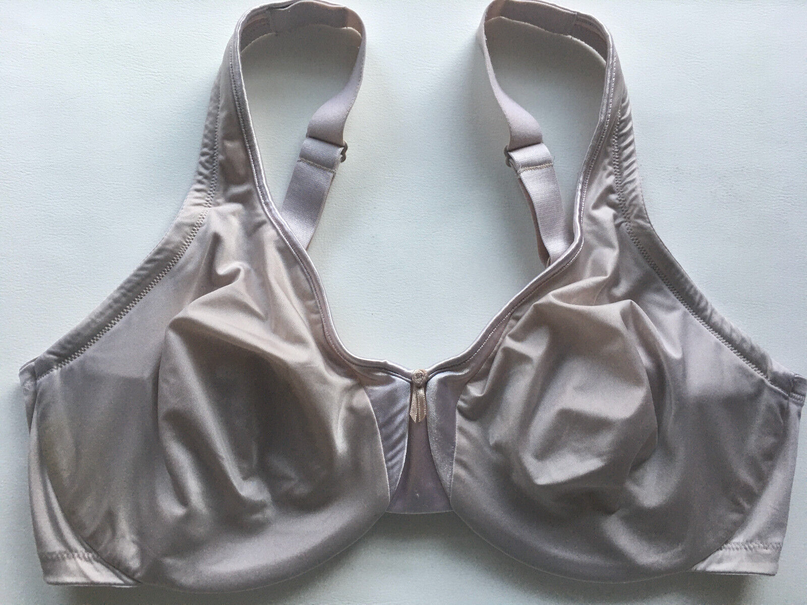 38D Olga #35002 Women&#39;s Signature Support Satin Underwire Soft Cup Bra - $15.93