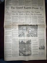 Vintage The Grand Rapids Press Nixon’s Supporters Falling &amp; Comics Aug 6 1974 - £10.38 GBP