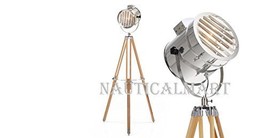 Tripod Floor Lamp In Natural Wooden Legs - £154.92 GBP