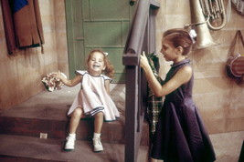 Liza Minnelli, Rare candid shot with sister Lorna Luft as children 4x6 p... - $4.75