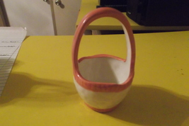 Pink &amp; White Ceramic Basket - £11.79 GBP