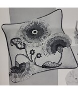 Floral Crewel Embroidery Pillow Kit Paragon Funky Groovy Paisley RARE 04... - €43,23 EUR