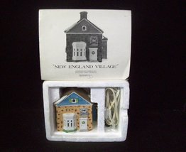 Department 56 New England Village Apothecary - £37.75 GBP