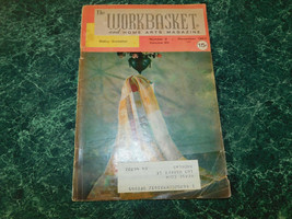 The Workbasket and Home Arts Magazine November  1964 Volume 30 No. 2 Sirip Bottl - $2.99