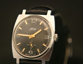 Rare vintage 1980&#39;s USSR, 15 jewel  ZIM 2602 manual wind wristwatch serviced! - £81.56 GBP